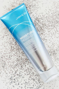 Moisture Recovery Conditioner Bottle